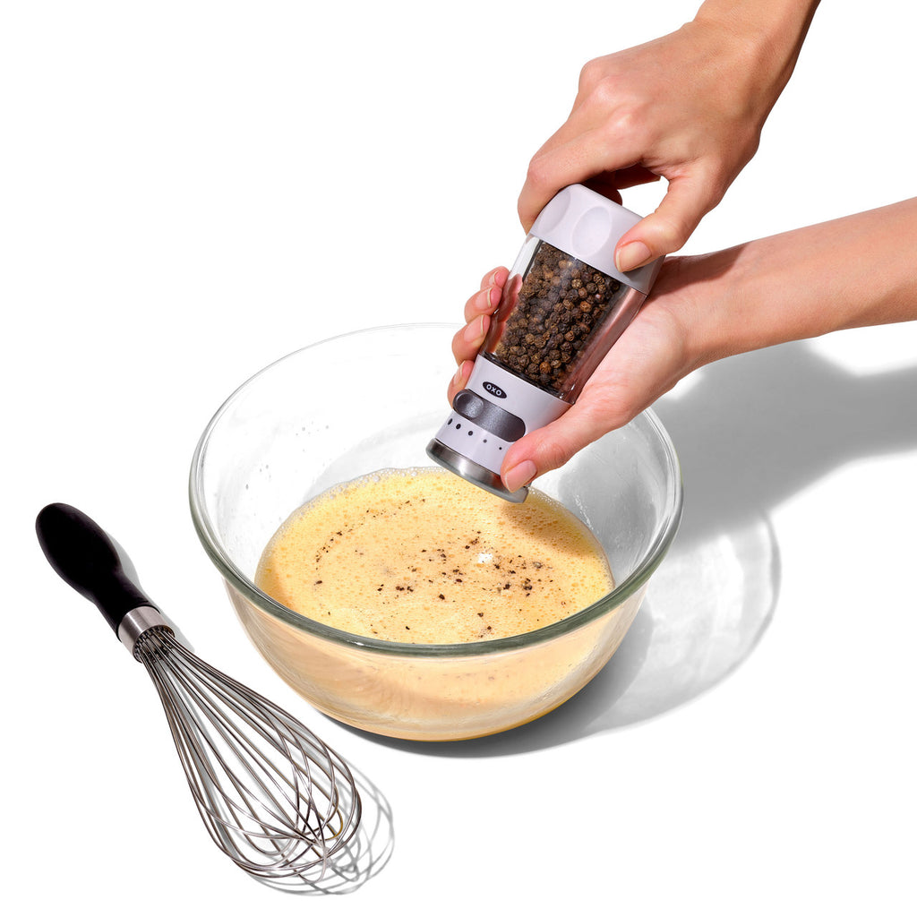 OXO Good Grips Contoured Mess Free Pepper Grinder