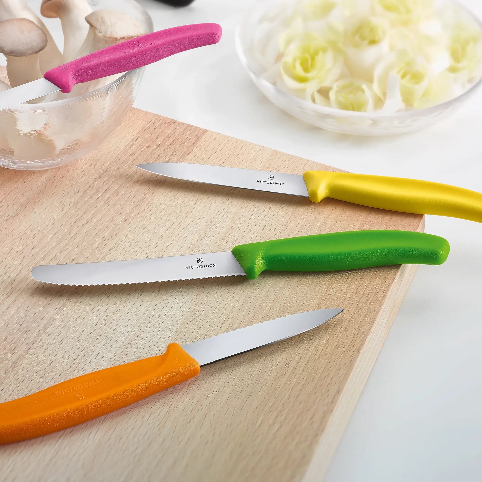 Victorinox Swiss Classic Steak & Tomato Knife 11cm - Rose Reverie